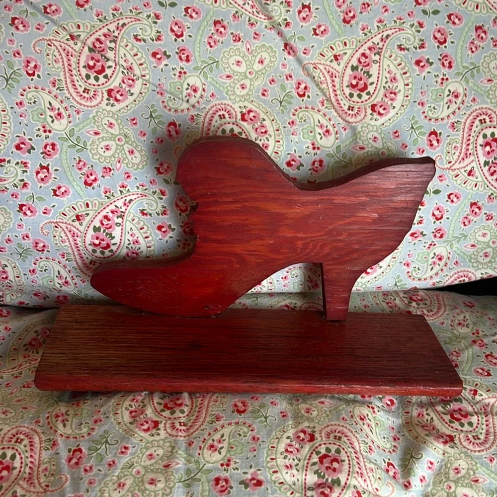 High Heel Wood Shelf for the Shoe Lover
